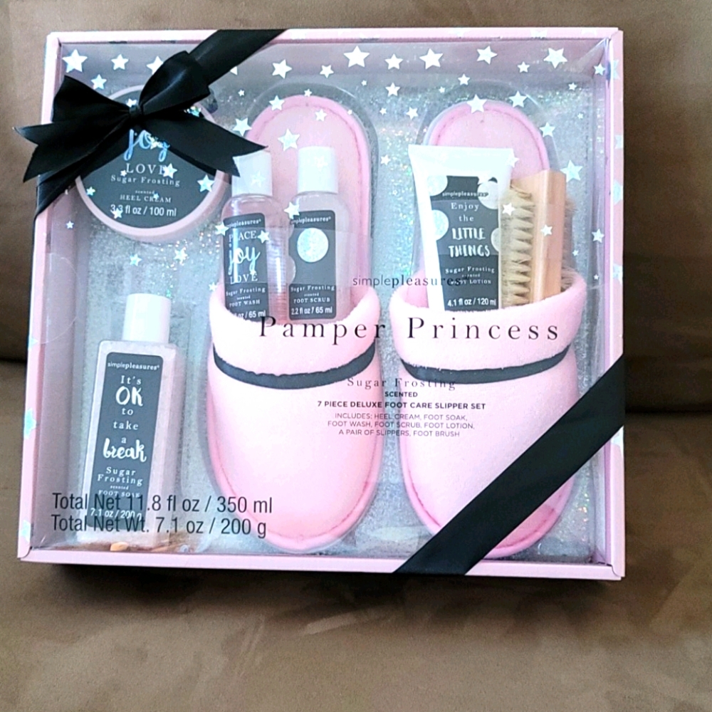 7pc Deluxe Foot Care Slipper Set